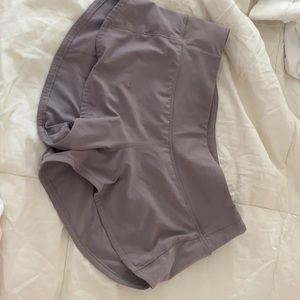 lululemon size 4, 2.5 inseam, gray dark purple